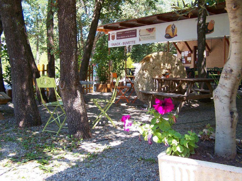 Moulin De La Roque Hotel Althen-des-Paluds Luaran gambar