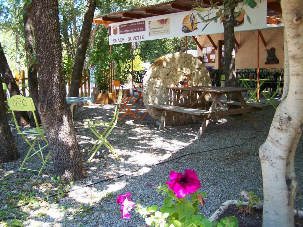 Moulin De La Roque Hotel Althen-des-Paluds Luaran gambar